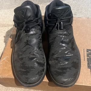 JORDAN Why Not men’s size 11 like new